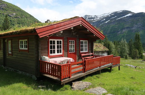 Foto 6 - Casa de 3 quartos em Sande i Sunnfjord com jardim e terraço