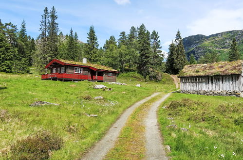 Foto 18 - Casa de 3 quartos em Sande i Sunnfjord com jardim e terraço