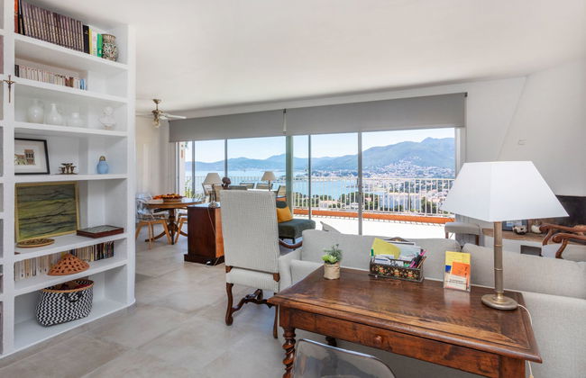 Casa de 7 quartos em Llançà com piscina privada e jardim - Foto 9
