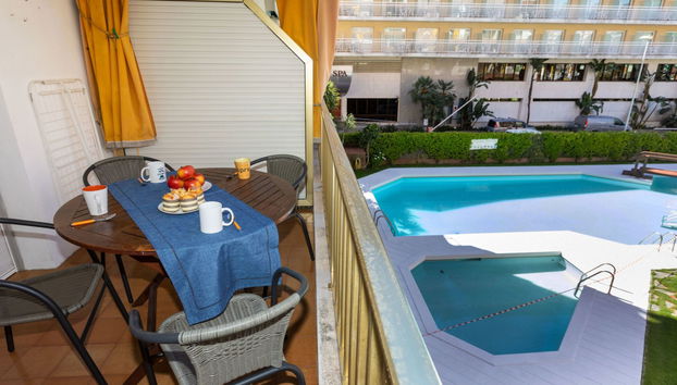 Apartment mit 2 Schlafzimmern in Lloret de Mar mit schwimmbad und garten - Foto 2