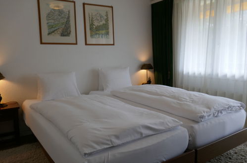 Foto 15 - Appartamento con 3 camere da letto a Grindelwald