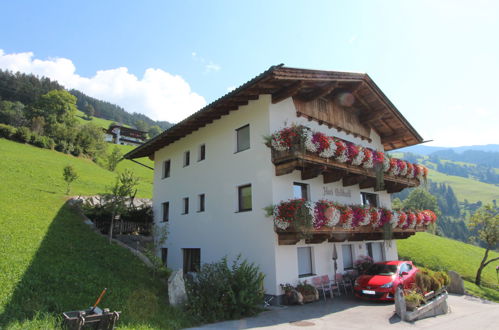 Foto 49 - Appartamento con 2 camere da letto a Aschau im Zillertal con giardino e vista sulle montagne