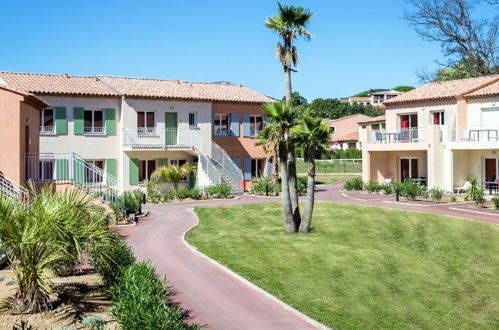 Photo 13 - Appartement de 2 chambres à Grimaud avec piscine et vues à la mer