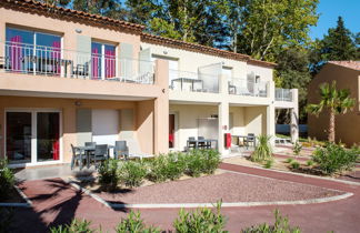 Foto 3 - Apartamento de 2 habitaciones en Grimaud con piscina y vistas al mar