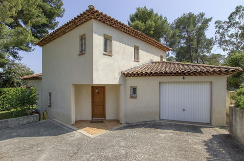 Foto 26 - Casa de 3 quartos em La Cadière-d'Azur com piscina privada e vistas do mar