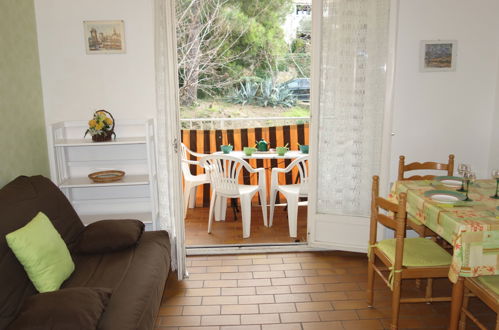 Foto 7 - Apartamento en Saint-Cyr-sur-Mer con terraza y vistas al mar