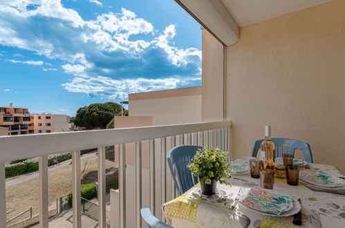 Foto 17 - Apartamento en Le Grau-du-Roi con terraza y vistas al mar