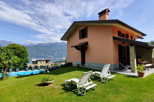 Foto 1 - Casa con 2 camere da letto a Colico con piscina e vista sulle montagne