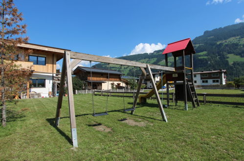 Photo 7 - Maison de 5 chambres à Schwendau avec jardin et vues sur la montagne