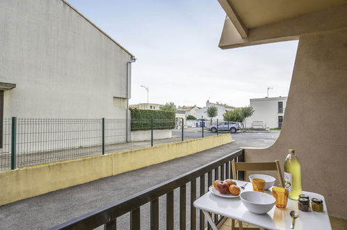 Photo 12 - 1 bedroom Apartment in Le Grau-du-Roi with terrace and sea view