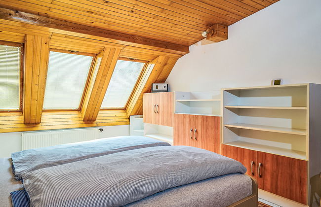 Casa de 3 quartos em Jesenný com jardim - Foto 10