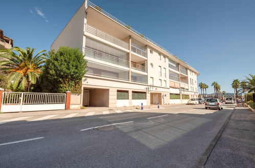 Photo 16 - 1 bedroom Apartment in Cavalaire-sur-Mer with terrace