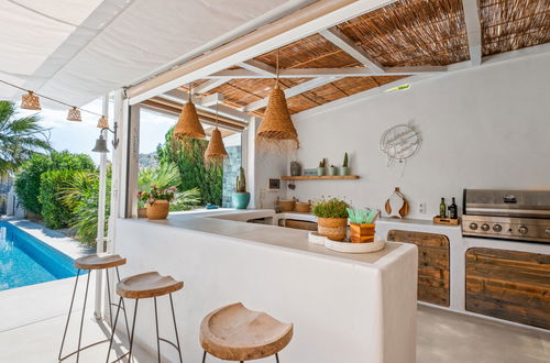 Foto 3 - Casa de 5 quartos em Teulada com piscina privada e jardim