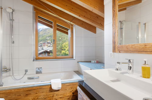 Photo 19 - Appartement de 3 chambres à Zermatt avec sauna et bain à remous