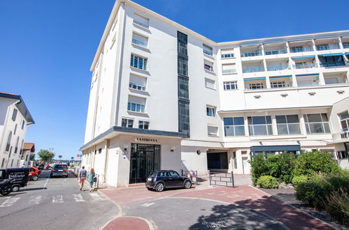 Foto 16 - Apartment mit 1 Schlafzimmer in Saint-Jean-de-Luz mit blick aufs meer