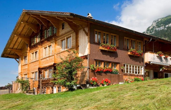 Apartment mit 4 Schlafzimmern in Frutigen - Foto 1