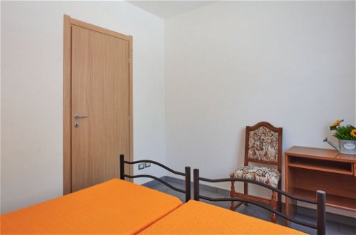Photo 15 - 2 bedroom Apartment in Vercana with garden and mountain view