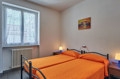 Foto 16 - Appartamento con 2 camere da letto a Vercana con giardino e vista sulle montagne