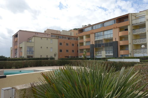 Foto 15 - Apartamento de 2 quartos em Agde com piscina e terraço