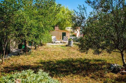 Photo 19 - Maison de 1 chambre à Split avec jardin et terrasse