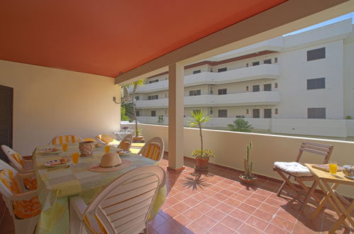 Foto 3 - Apartamento de 2 quartos em Lagos com piscina e vistas do mar