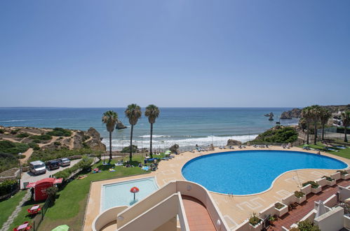 Foto 1 - Apartamento de 2 quartos em Lagos com piscina e vistas do mar