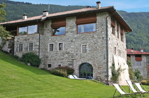 Foto 41 - Apartamento de 1 habitación en Comano Terme con piscina privada y vistas a la montaña