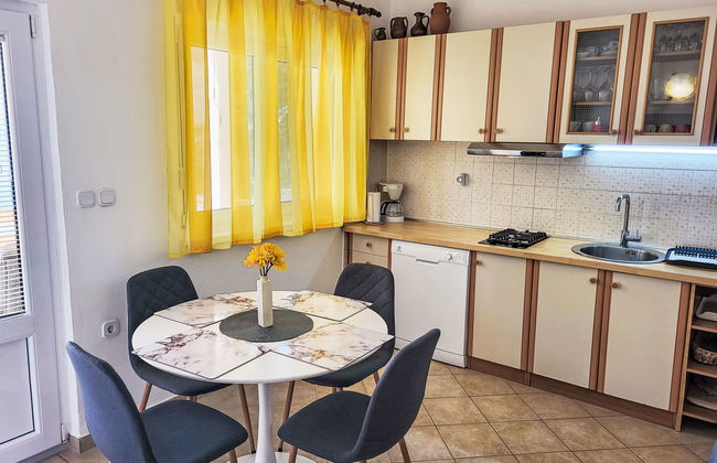 Casa de 6 quartos em Zadar com jardim e terraço - Foto 5