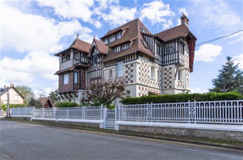 Photo 21 - 2 bedroom Apartment in Cabourg with sea view