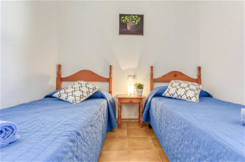 Foto 5 - Appartamento con 2 camere da letto a Roses con giardino e vista mare