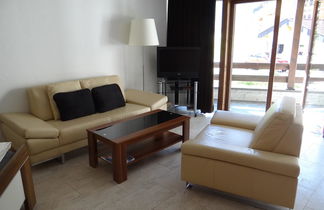 Photo 3 - 1 bedroom Apartment in Engelberg with swimming pool and sauna