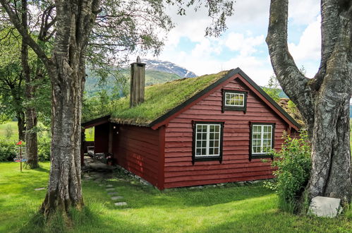 Photo 6 - Maison de 1 chambre à Sande i Sunnfjord avec jardin et terrasse