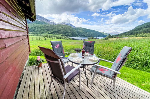 Photo 8 - Maison de 1 chambre à Sande i Sunnfjord avec jardin et terrasse