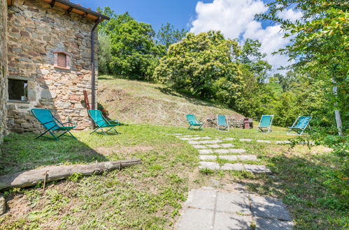 Photo 33 - 3 bedroom Apartment in Pescia with swimming pool and garden
