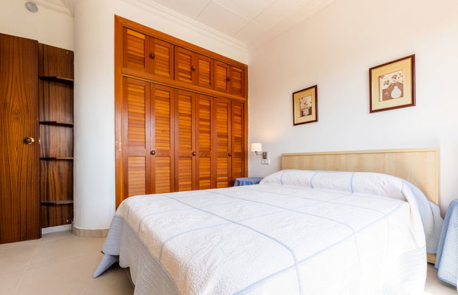 Casa de 5 quartos em Torredembarra com piscina privada e jardim - Foto 23