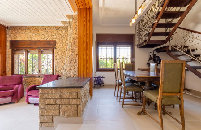 Casa de 5 quartos em Torredembarra com piscina privada e jardim - Foto 9