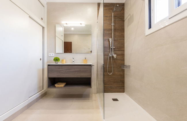 Casa de 5 quartos em Torredembarra com piscina privada e jardim - Foto 27