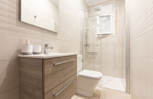 Casa de 5 quartos em Torredembarra com piscina privada e jardim - Foto 13