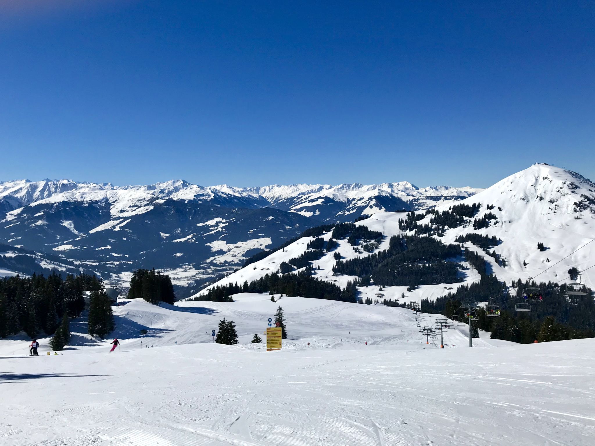 Foto 54 - Appartamento con 3 camere da letto a Brixen im Thale con vista sulle montagne