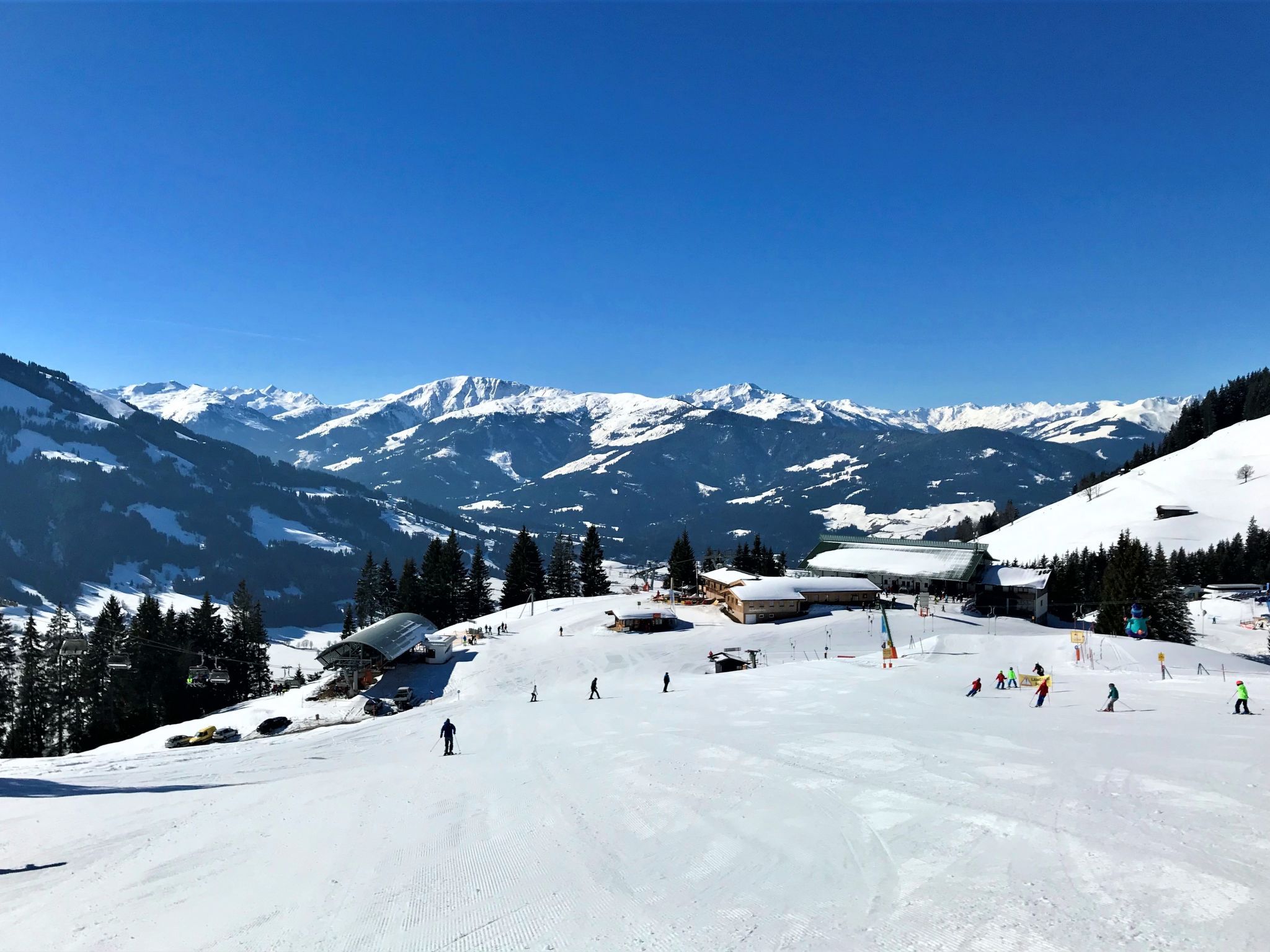 Foto 58 - Appartamento con 3 camere da letto a Brixen im Thale con vista sulle montagne