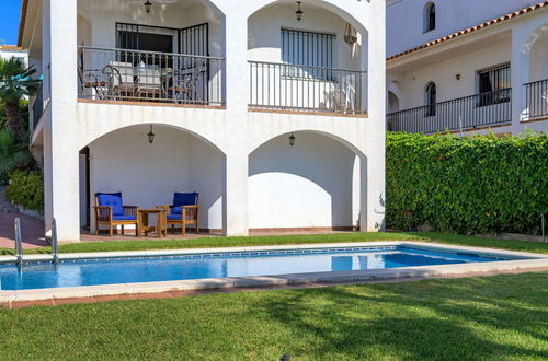 Foto 6 - Casa con 4 camere da letto a Cunit con piscina privata e giardino