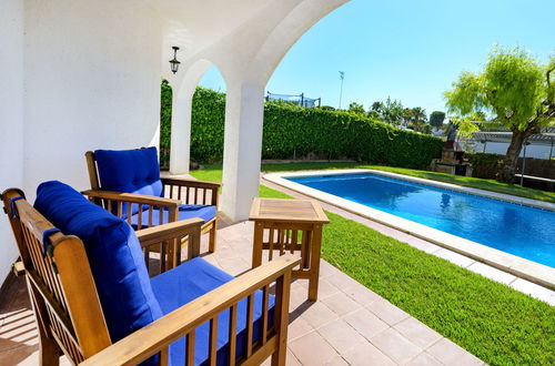 Foto 20 - Casa con 4 camere da letto a Cunit con piscina privata e giardino
