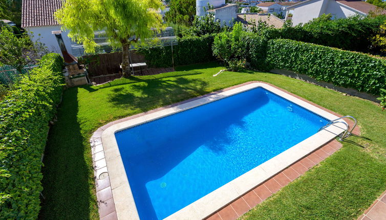 Foto 1 - Casa con 4 camere da letto a Cunit con piscina privata e giardino