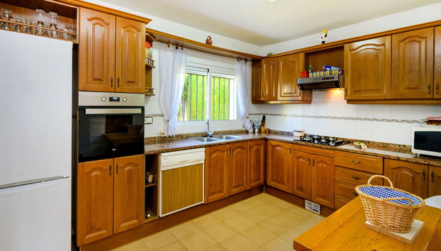 Maison de 6 chambres à Cunit avec piscine privée et jardin - Photo 4