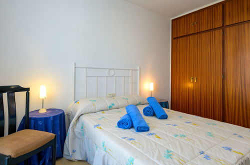 Foto 15 - Casa con 4 camere da letto a Cunit con piscina privata e giardino