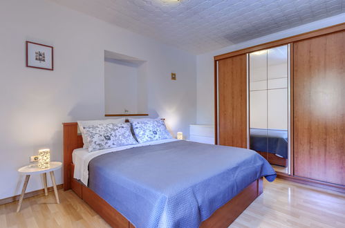 Foto 4 - Appartamento con 1 camera da letto a Umag con terrazza