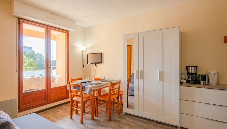 Photo 1 - Appartement de 2 chambres à Sainte-Maxime avec terrasse et vues à la mer
