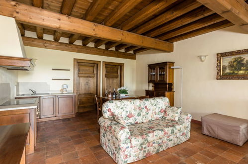 Photo 7 - 1 bedroom Apartment in Desenzano del Garda with swimming pool and garden