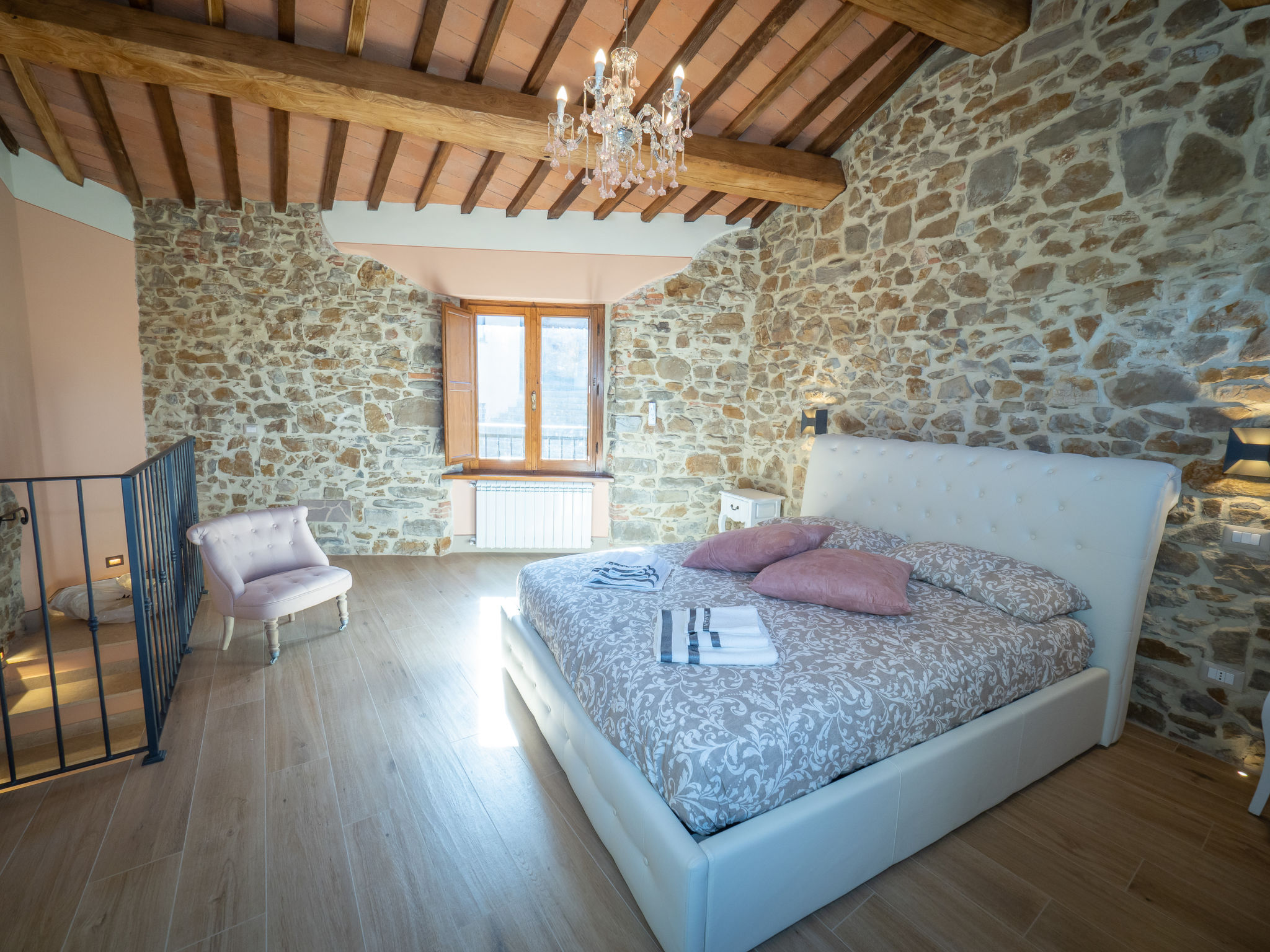 Foto 14 - Casa con 1 camera da letto a Seggiano con terrazza e vasca idromassaggio