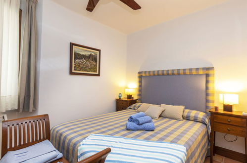 Foto 5 - Apartamento de 3 quartos em Begur com terraço